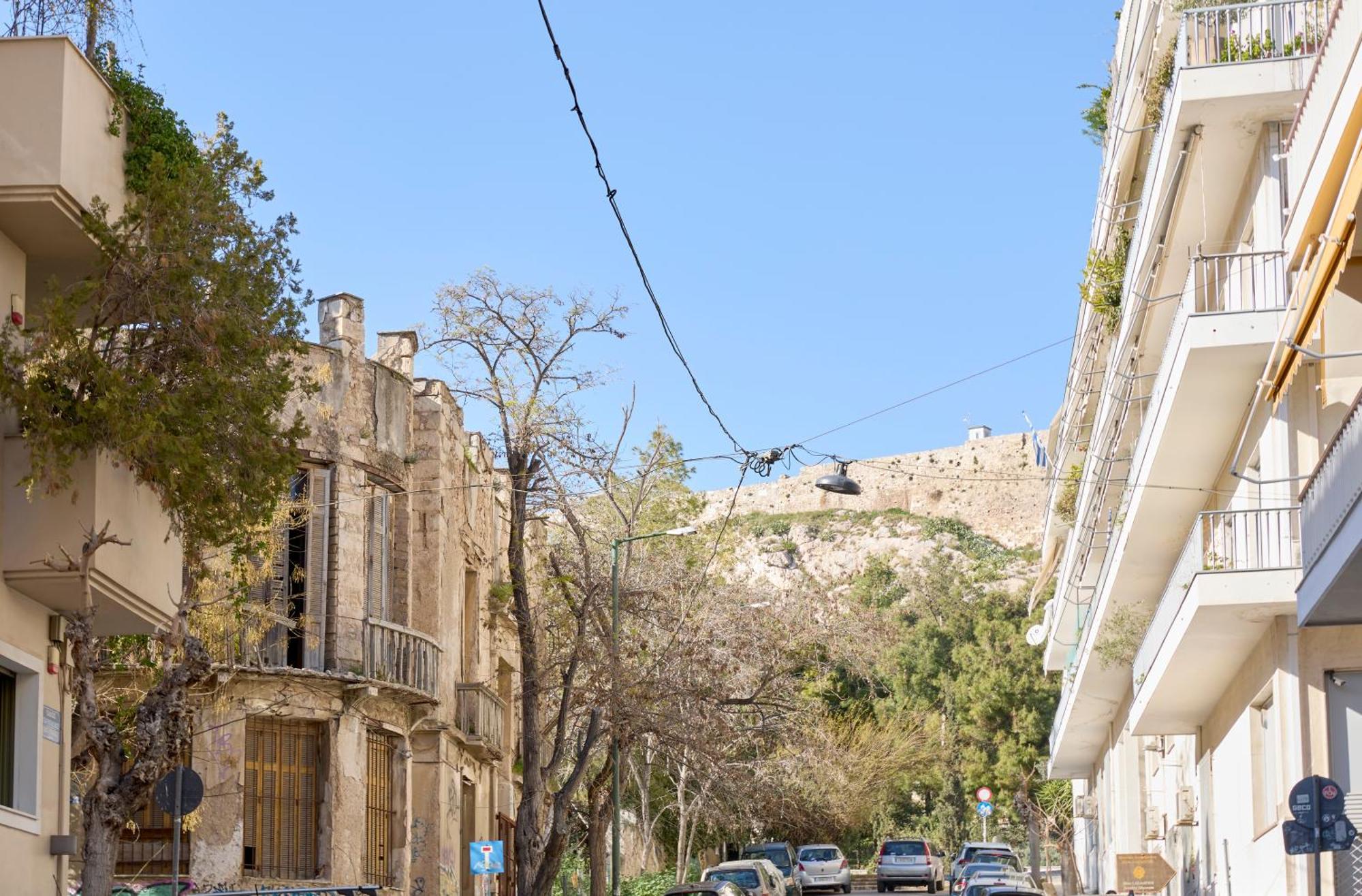 The Acropolis Entrance 2Bd Private Apt Атина Екстериор снимка